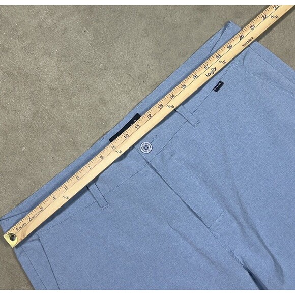 Travis Mathew Performance Golf Shorts Mens 40 Blue Golf Bermuda Stretch 10 in - Picture 6 of 8